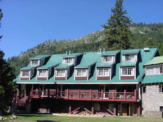 Strawberry Lodge Upper Forni Экстерьер фото