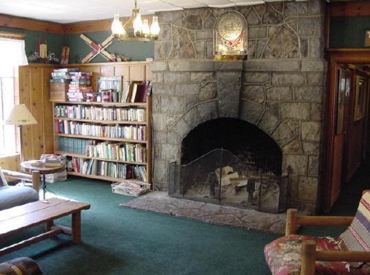 Strawberry Lodge Upper Forni Экстерьер фото